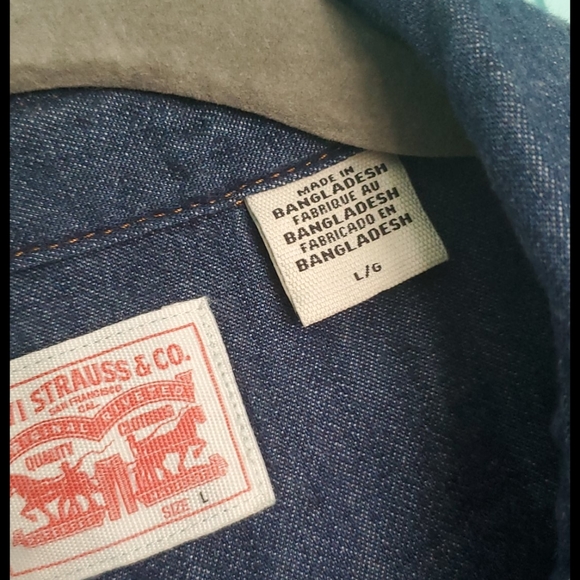 Levis Ultimate Western Denim Shirt - Picture 4 of 15